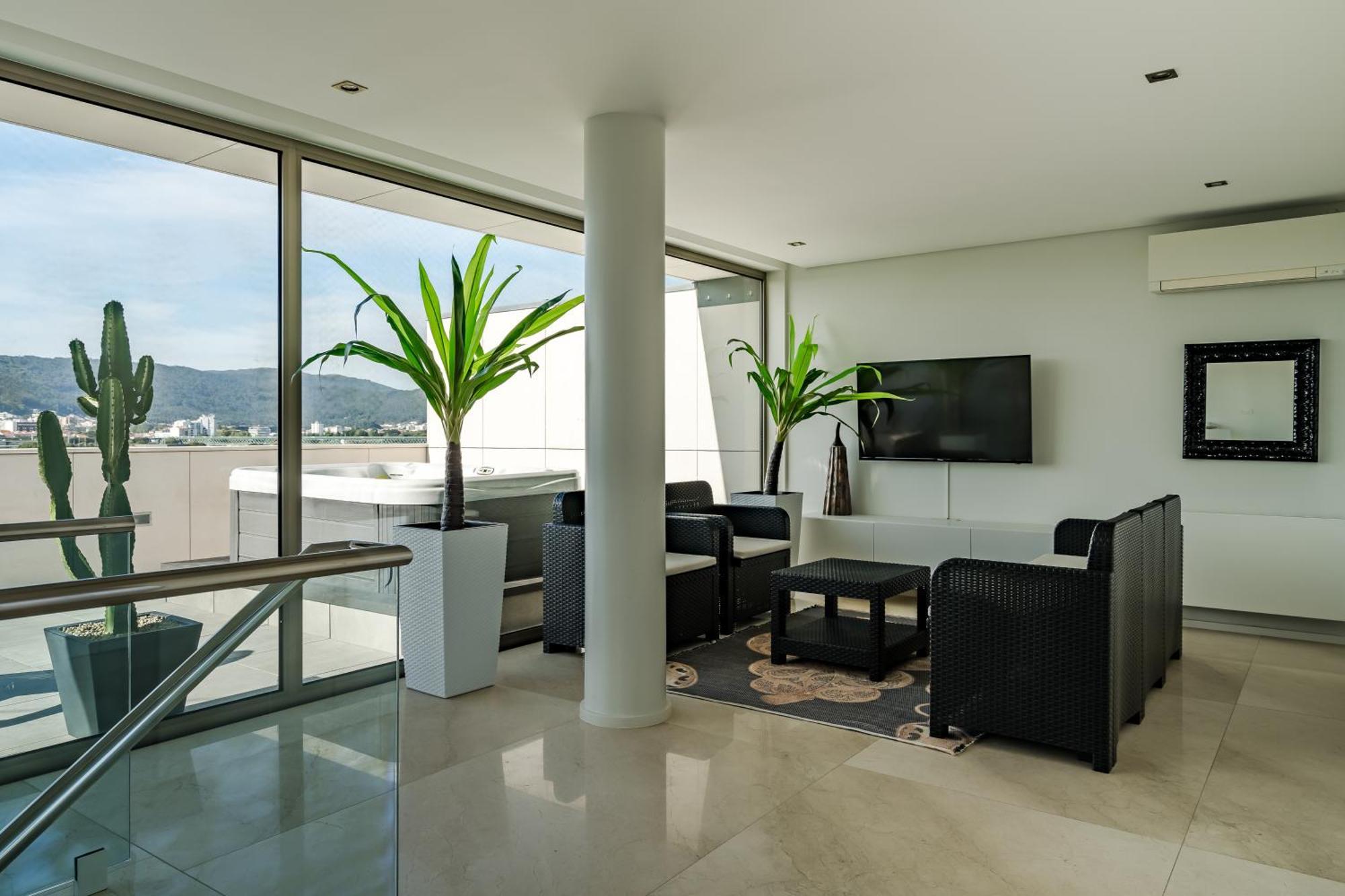 River Town View - Luxury Apartment With Jacuzzi On Terrace Виана до Кастело Екстериор снимка